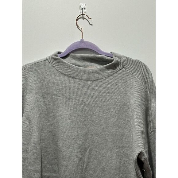 NWOT Chico’s Gray Tie Front Sweater Cashmere Blend Size 3 / XL - Picture 2 of 7